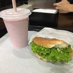 Prime Dog - Hambúrguer do chef e milkshake se mirtilo