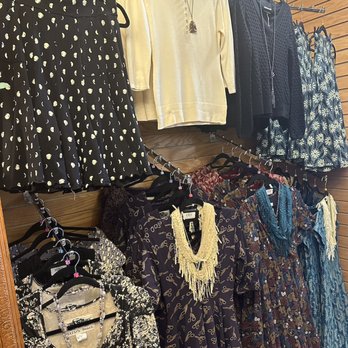 Carly's Boutique - Fall 2024 Effie's Heart is in stock and selling fast. We love the new prints and that every dress has pockets!! - Women's Clothing Near Me - Arvada, Colorado Carly's Boutique - Fall 2024 Effie's Heart is in stock and selling fast. We love the new prints and that every dress has pockets!! - Women's Clothing Near Me - Arvada, Colorado