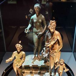 Bayerisches Limes-Informationszentrum - Skulpturen