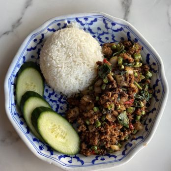 Kin Dee - Thai Basil Chicken - Thai Near Me - Houston, Texas Kin Dee - Thai Basil Chicken - Thai Near Me - Houston, Texas