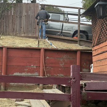 Ergeon - It shows a repairman putting up my new Fence. - Fences & Gates Near Me - San Jose, California