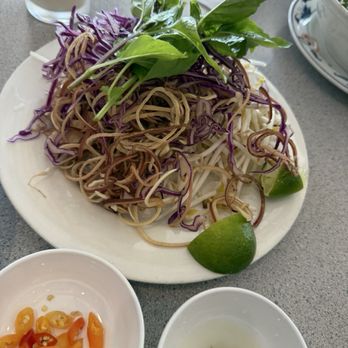 Phuong Nam Restaurant - Vietnamese Near Me - Garland, Texas