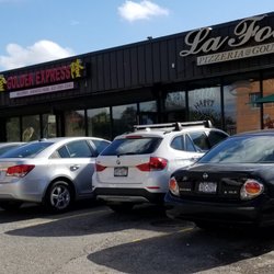 Golden Express Chinese Kitchen - Crowded Parking Lot