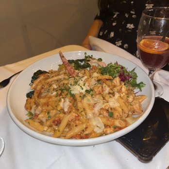 Wild Garlic Grill - Rigatoni w/ chicken - French Near Me - Tucson, Arizona Wild Garlic Grill - Rigatoni w/ chicken - French Near Me - Tucson, Arizona