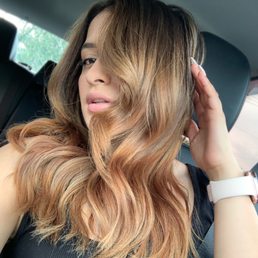 AFTER: box dye is OUT! Added highlights and a tint of rose gold because it's in style !