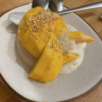 Wok Wok - Mango Sticky Rice 芒果糯米饭 - Malaysian Near Me - New York, New York