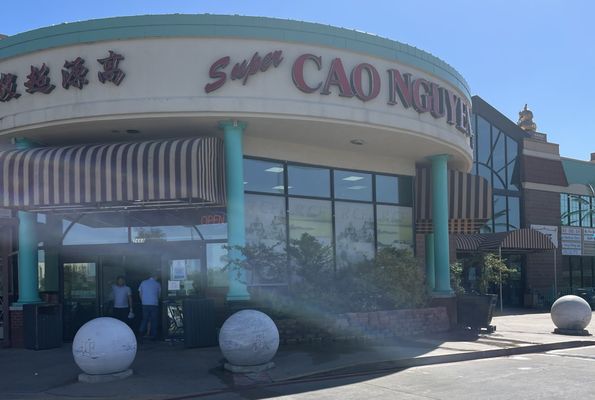 Super Cao Nguyen by null