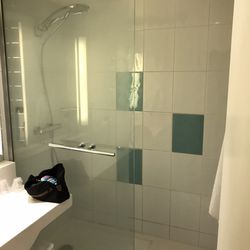 Hôtel Ibis Styles Nancy Sud - La salle de bain