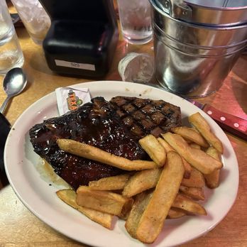 Texas Roadhouse - American Near Me - North Little Rock, Arkansas