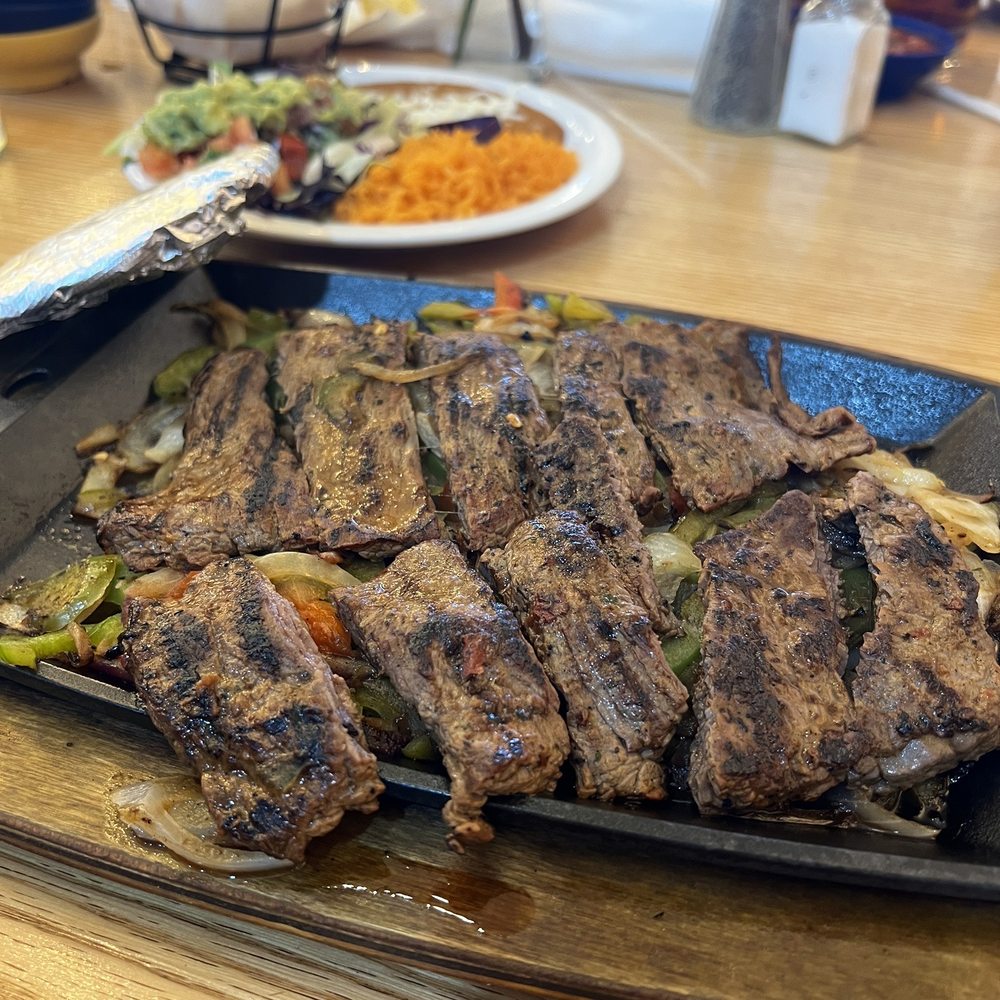 Mezcalito - Steak fajitas - Mexican Near Me - Henderson, North Carolina