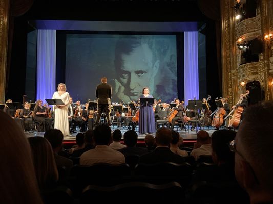 State Opera by null