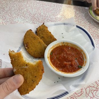 Vernon Diner - Homemade Mozzarella Sticks -- it came with 5 but we dove right in! - Diners Near Me - Vernon, Connecticut