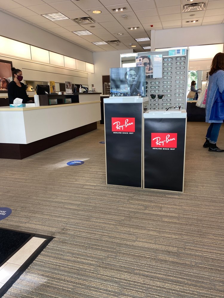 LENSCRAFTERS OPTIQUE 75 Reviews 1055 W Bryn Mawr Ave, Chicago, Illinois Optometrists