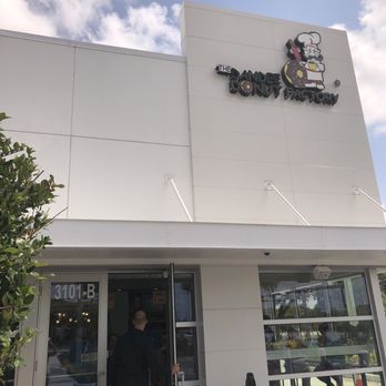 Dandee Donut Factory - Front entrance - Donuts Near Me - Margate, Florida
