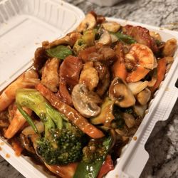 China Taste - Happy Family