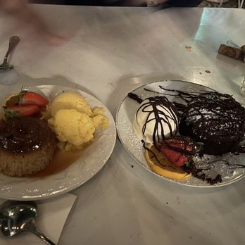 A La Folie Café - Amazing deserts - French Near Me - Miami Beach, Florida A La Folie Café - Amazing deserts - French Near Me - Miami Beach, Florida