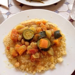 Le Safran - Couscous with zucchini, carrots and chickpeas