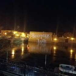 Brock's River Walk Tavern & Grill
