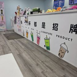 Unicorn Tea House - Front desk for orders
