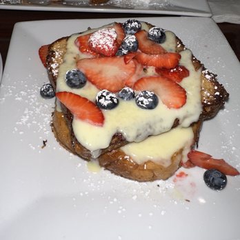 Griddle 145 - Happy berry toast - Breakfast & Brunch Near Me - Whitehall, Pennsylvania Griddle 145 - Happy berry toast - Breakfast & Brunch Near Me - Whitehall, Pennsylvania