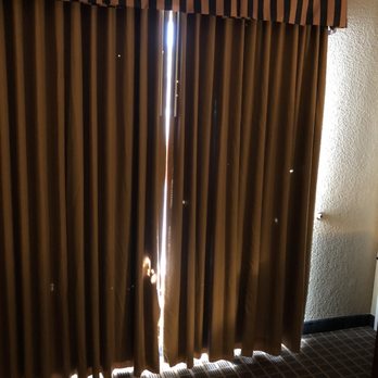 Homewood Suites by Hilton Columbia - Torn curtains. - Hotels Near Me - Columbia, South Carolina Homewood Suites by Hilton Columbia - Torn curtains. - Hotels Near Me - Columbia, South Carolina