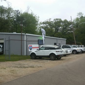 Covington Garage - Lots of white cars today - Auto Repair Near Me - Covington, Louisiana