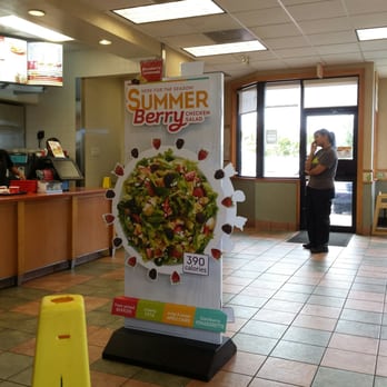 Wendy's - The berry summer salad at Wendy's is pretty good very refreshing and fruity - Fast Food Near Me - Pearl City, Hawaii Wendy's - The berry summer salad at Wendy's is pretty good very refreshing and fruity - Fast Food Near Me - Pearl City, Hawaii