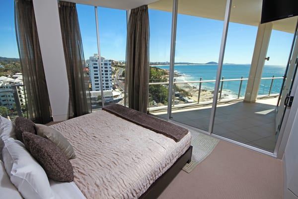 Oceans Mooloolaba Beach by null