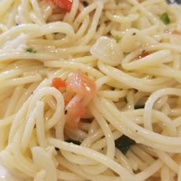 Like I said. Slices of half cooked and raw garlic in my pasta and the chili peppers *blah