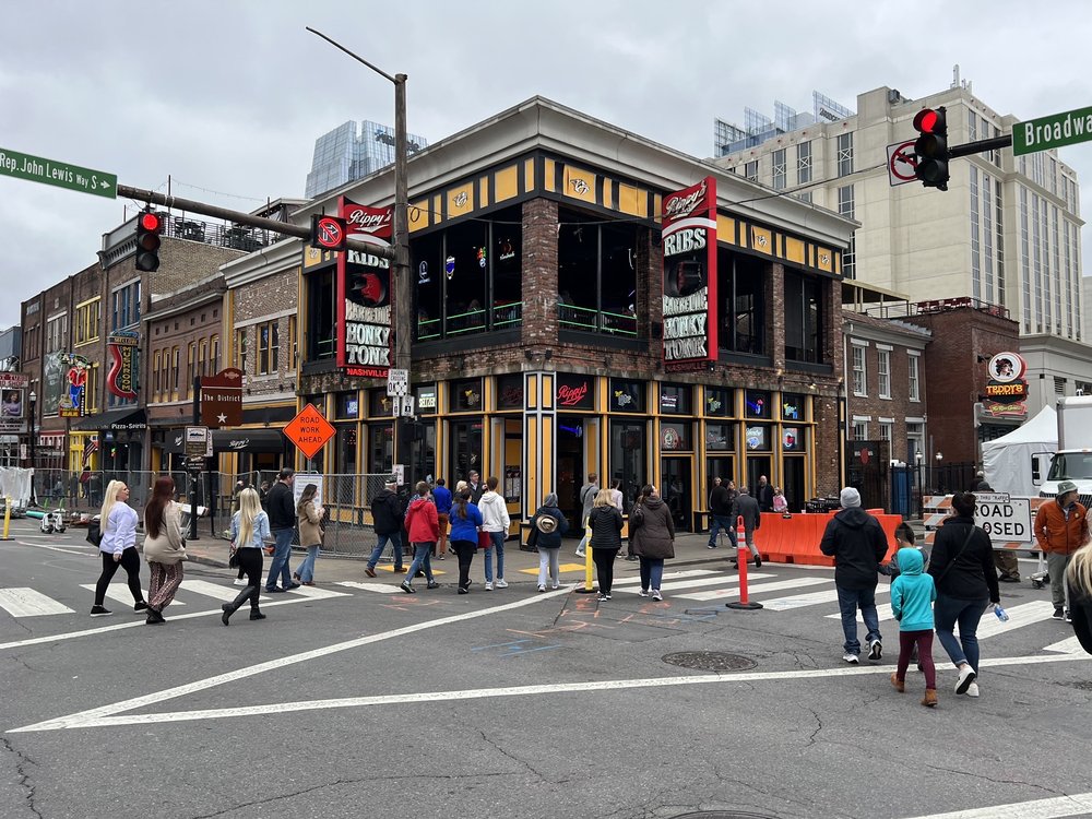 Rippy's Bar & Grill
