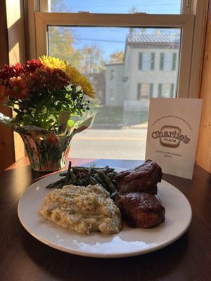 Charlie's Place by null