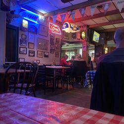 Glur's Tavern - The locals.