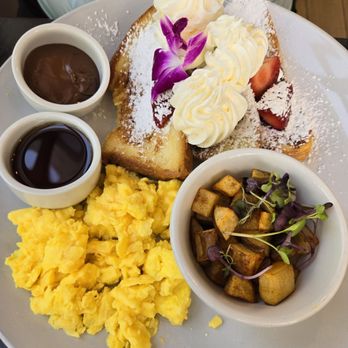 Miam Cafe - French toast platter - Coffee & Tea Near Me - Coral Gables, Florida Miam Cafe - French toast platter - Coffee & Tea Near Me - Coral Gables, Florida