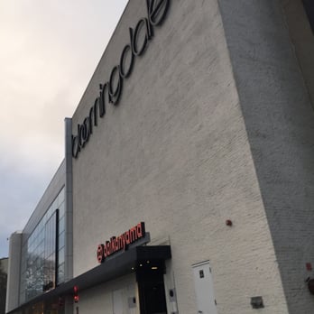 Bloomingdale's - Bloomingdale's of Newton -- Mall @ Chestnut Hill : 199 Boylston Street / Route 9 @ Hammond Pond Pkwy, Chestnut Hill Storefront - Department Stores Near Me - Chestnut Hill, Massachusetts Bloomingdale's - Bloomingdale's of Newton -- Mall @ Chestnut Hill : 199 Boylston Street / Route 9 @ Hammond Pond Pkwy, Chestnut Hill Storefront - Department Stores Near Me - Chestnut Hill, Massachusetts