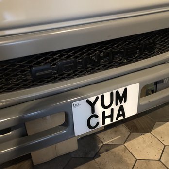 飲茶 - How did this car get in here? - Dim Sum Near Me - Hong Kong, HK 飲茶 - How did this car get in here? - Dim Sum Near Me - Hong Kong, HK