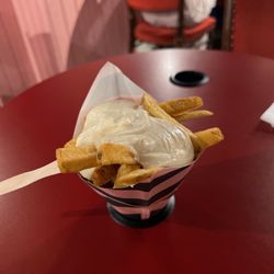 Ter Marsch & Co - Fries with garlic mayo