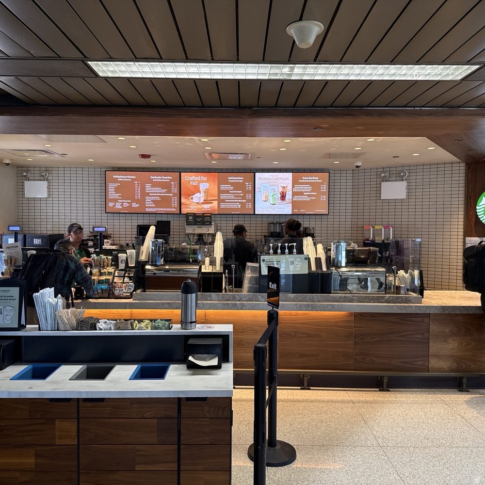 Starbucks - Coffee & Tea Near Me - Chicago, Illinois Starbucks - Coffee & Tea Near Me - Chicago, Illinois