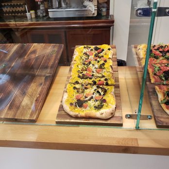 Micaela - Pizza Near Me - Barcelona, B