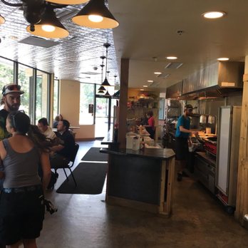 Ekahi Grill - Inside - Hawaiian Near Me - Gypsum, Colorado