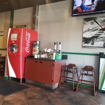 Wingstop - Drink machine - Chicken Wings Near Me - Waldorf, Maryland