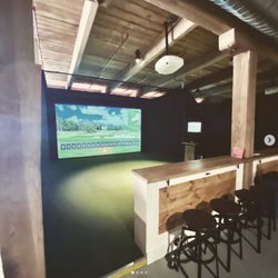 Mully's Indoor Golf Lounge