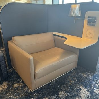 United Polaris Lounge - Airport Lounges Near Me - Sterling, Virginia United Polaris Lounge - Airport Lounges Near Me - Sterling, Virginia