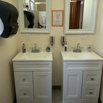 Maryville Center Convent - Lodge restroom - Holly, Michigan Maryville Center Convent - Lodge restroom - Holly, Michigan