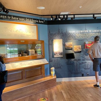 Lexington Battle Green - Inside of the visitors center - Landmarks & Historical Buildings Near Me - Lexington, Massachusetts Lexington Battle Green - Inside of the visitors center - Landmarks & Historical Buildings Near Me - Lexington, Massachusetts