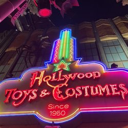 Hollywood Toys & Costumes - Vibrant neon lights to greet you