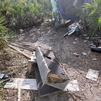 Hudson Hot Shots - Trash removal - Junk Removal & Hauling Near Me - Hudson, Florida Hudson Hot Shots - Trash removal - Junk Removal & Hauling Near Me - Hudson, Florida