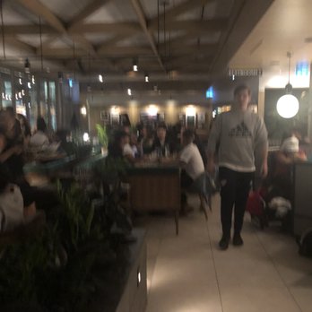 Earls Kitchen + Bar - Restaurant area~ - Canadian (New) Near Me - Burnaby, British Columbia