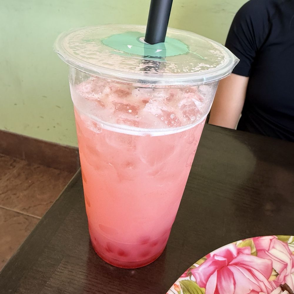 Nguyen’s Kitchen - Strawberry lemonade with bobba - Asian Fusion Near Me - Charlottesville, Virginia Nguyen’s Kitchen - Strawberry lemonade with bobba - Asian Fusion Near Me - Charlottesville, Virginia