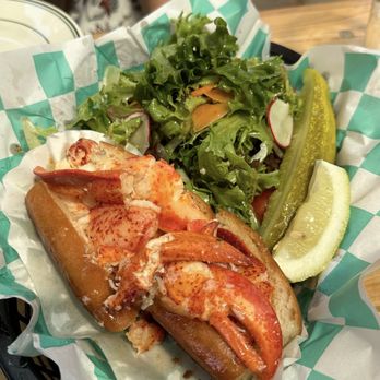 GREENPOINT FISH & LOBSTER - Updated January 2025 - 625 Photos & 444