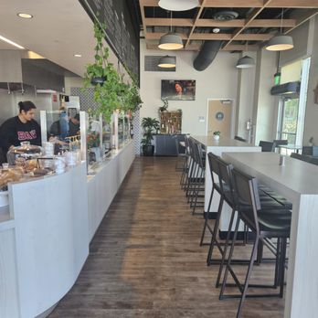 W Cafe & Restaurant - Inside - Breakfast & Brunch Near Me - Irvine, California W Cafe & Restaurant - Inside - Breakfast & Brunch Near Me - Irvine, California